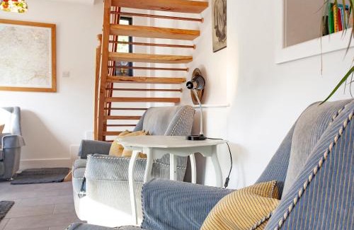 Black Torrington House | The Woodshed