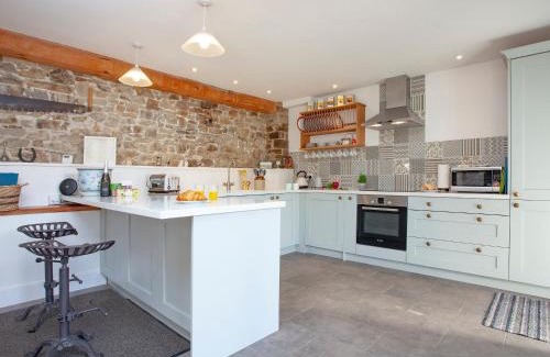 Black Torrington House | The Woodshed