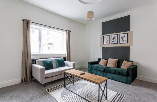 Blyth House | The Work & Rest House Barnard 3br
