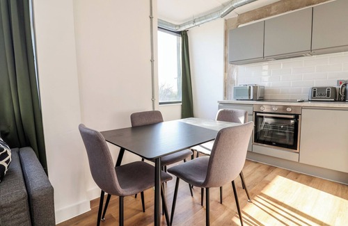 Warrington Cottage | The Works by DAG
