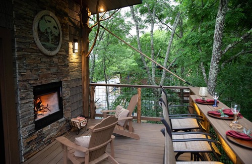 Sevierville Cabin | ✨The World's First Interactive Treehouse Resort! Chasing Fireflies Treehouse✨