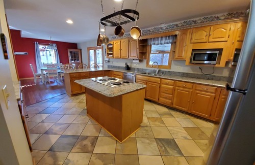Rockbridge House | The Wye Oak - Hocking Hills scenic nature retreat!