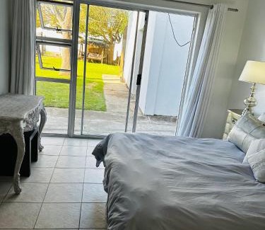 Humewood House | The Wynford Lodge