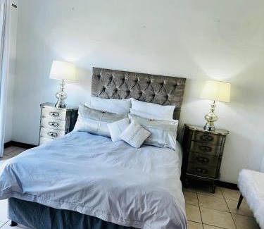 Humewood House | The Wynford Lodge