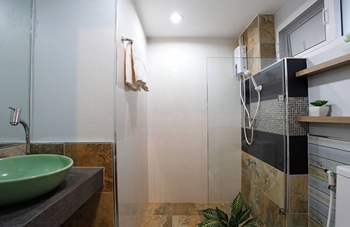 Hai Ya Hotel | The XYM Hotel