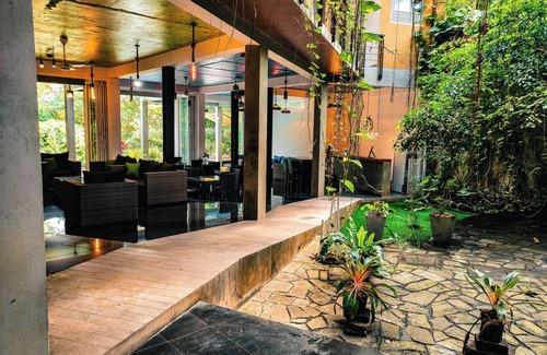 Seeduwa - Katunayake Villa | The Yacht Villa Near Colombo International Airport