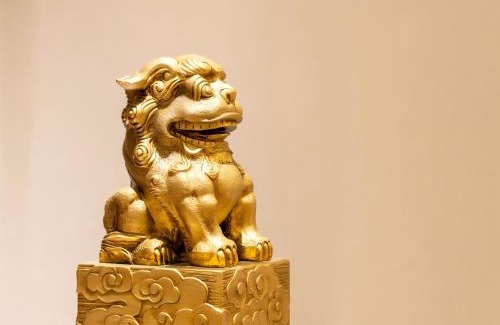 Downtown Beijing Hotel | THE YARD HOTEL BEIJING,BianyiFang - steps The Forbidden City - strolling through the imperial gardens is incredibly easy - The guest rooms blend modern comfort with Chinese charm - Peking duck - living in history Your Beijing adventure begins here