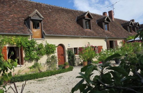 Azay-le-Ferron House | THE YELLOW ROOM *