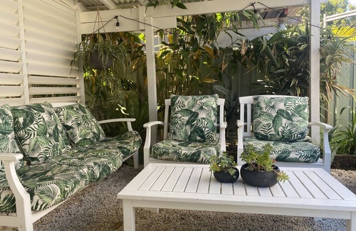 Umina Beach Cabin | The Yoga Retreat - Walking distance to Umina Beach