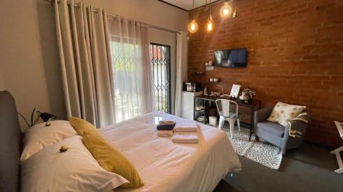 Waverley House | The York Studio Apartment