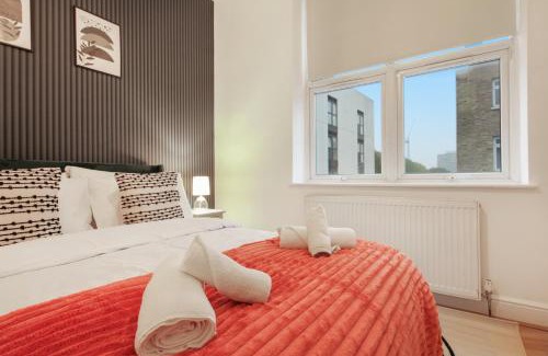Camden Town Apartment | The York Suite - Luxurious & Modern 3 Bed Apartment in King's Cross