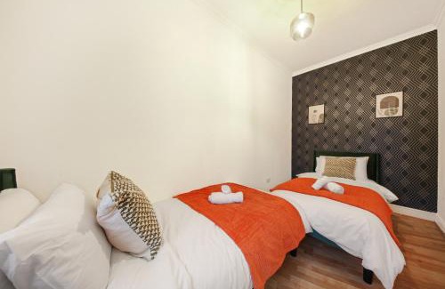 Camden Town Apartment | The York Suite - Luxurious & Modern 3 Bed Apartment in King's Cross