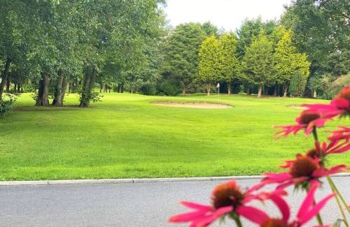 Allerthorpe House | The Yorkshire Burrow Lodge with Hot Tub