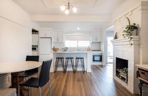 Rosebud House | 'The Zophey House' A Charming Coastal Cottage