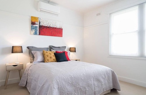 Rosebud House | 'The Zophey House' A Charming Coastal Cottage