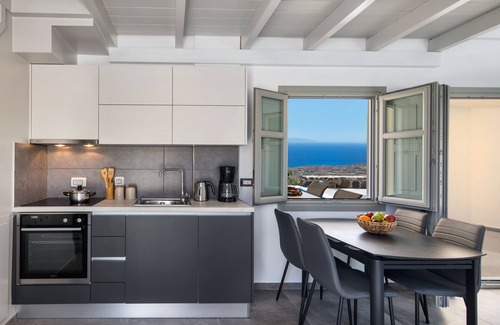 Imerovigli Villa | Theano Cave Suites & Villas