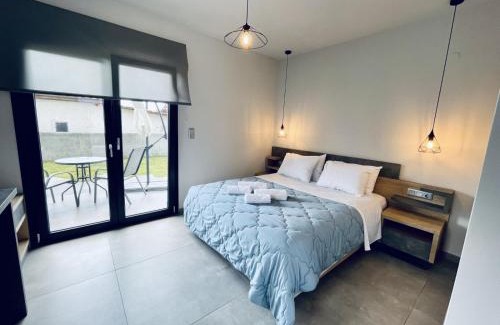 Nea Iraklia Apartment | TheaSea Luxury Suites - Kallikrateia Halkidiki