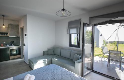 Nea Iraklia Apartment | TheaSea Luxury Suites - Kallikrateia Halkidiki