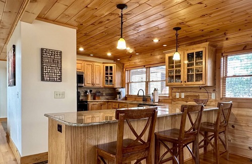 Ferguson Cabin | Theater Room,Pool Table,Foosball,HotTub,WiFi,Views