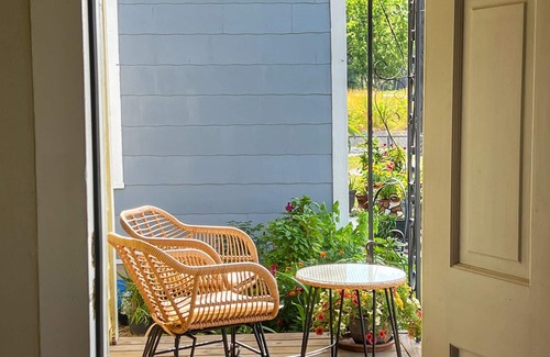 Near East Side House | TheEastsider-Frost Bank Center/Convention Center/Alamodome/Riverwalk