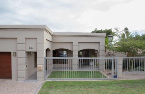 Somerset West Apartment | Theebos
