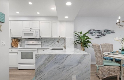 Plantation Condo | THEIR LOSS, YOUR GAIN! JAN & FEB 2026 AVAILABLE!