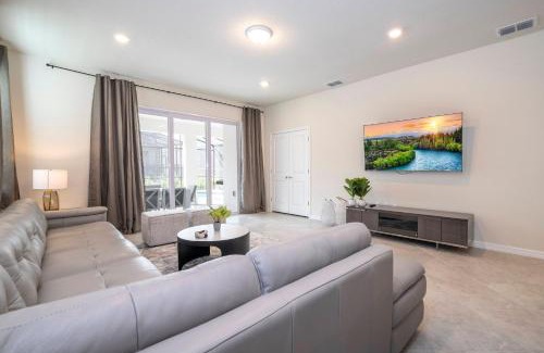 Four Corners House | Themed 7 BD Retreat with pool and Game room 16233