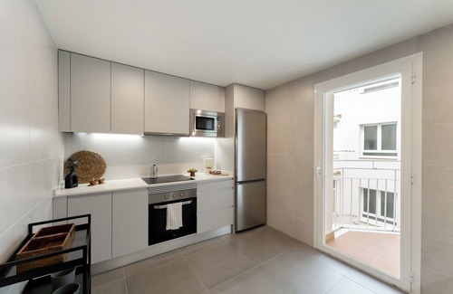 Nueva Espana Apartment | Theodosi - 3 bedrooms and balcony in Nueva España