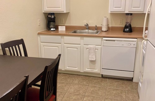 Branson Resort | There's no such thing as TOO MUCH SPACE! 3BDR/3BA/3 Kitchens/3 Living Rooms