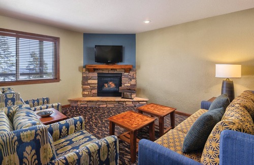 Tahoe Village Resort | There’s no better place to celebrate the good life!