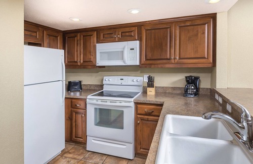 Tahoe Village Resort | There’s no better place to celebrate the good life!
