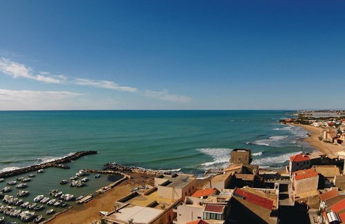 Caucana-finaiti-casuzze-finaiti Nord Apartment | These 6 recently built, simply furnished apartments are located about 300m from the sea.