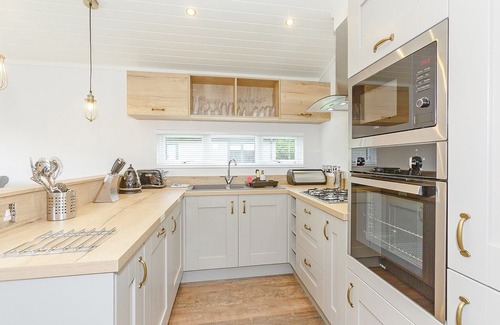 Aysgarth Ski Chalet | These stunning lodges are ultra spacious luxurious lodges designed with couples in mind.