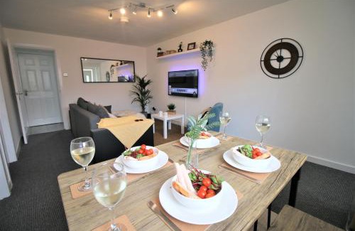 Cathays Apartment | Thesiger Court Apartments - Free Private Parking - by Property Promise