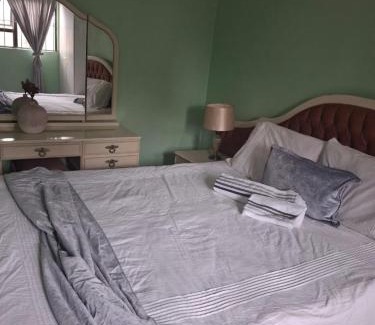 Greater Johannesburg Metropolitan Area House | Theza's Place