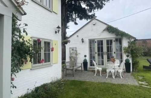 Marlow House | Thimble Cottage