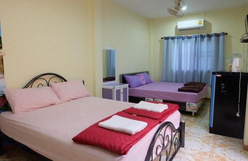 Ko Sichang Resort | Thippawan Bungalow
