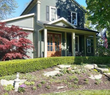Douglas Villa | Third Coast Hideaway