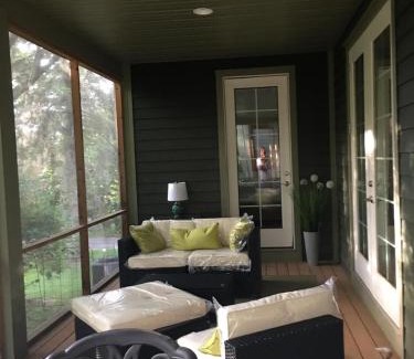 Douglas Villa | Third Coast Hideaway