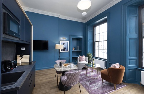 New Town Hotel | Thirty Castle Street