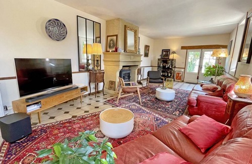 Tremolat House | This 8-person gîte is located in Trémolat, a small village ideally situated at the gateway to...