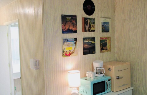 Ocean Drive Apartment | This aparthotel is a 1 bedroom(s), 1 bathrooms, located in North Myrtle Beach, SC.