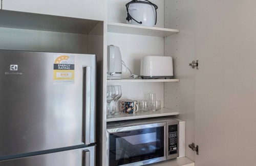 Docklands Apartment | This apartment is a 1 bedroom(s), 1 bathrooms, located in Docklands, VIC.