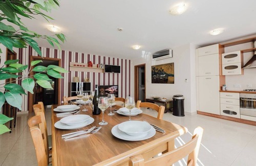 Mellieħa Heights Apartment | This apartment is a 3 bedroom(s), 1.5 bathrooms, located in Il-Mellieħa, null.