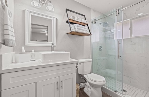 Port Hueneme Apartment | This apartment is a 1 bedroom(s), 1 bathrooms, located in Port Hueneme, CA.