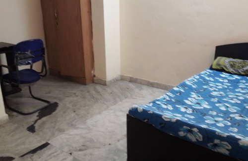 Sector D Apartment | This Appartment is 3 Bdedroom Hall kitchen fully frunished.