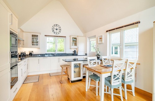 Winsham Cottage | This beautiful lodge ticks all the boxes for your next break in the Somerset countryside.