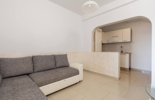 Stinica House | This beautiful vacation house is located above the small town of Stinica, a former fishing village.