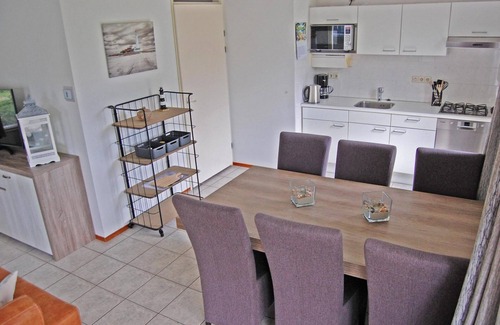 Breskens House | This fully-furnished, suitable for 6 persons, detached recreation House type "STERN" is located on the beach park Schoneveld (no: 232).