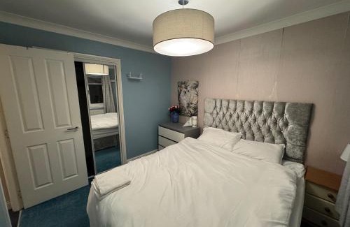 Glasgow House | This guest house not ready please don t book me